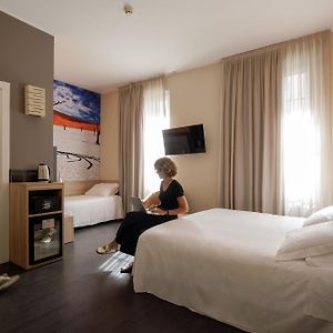 Dreibettzimmer